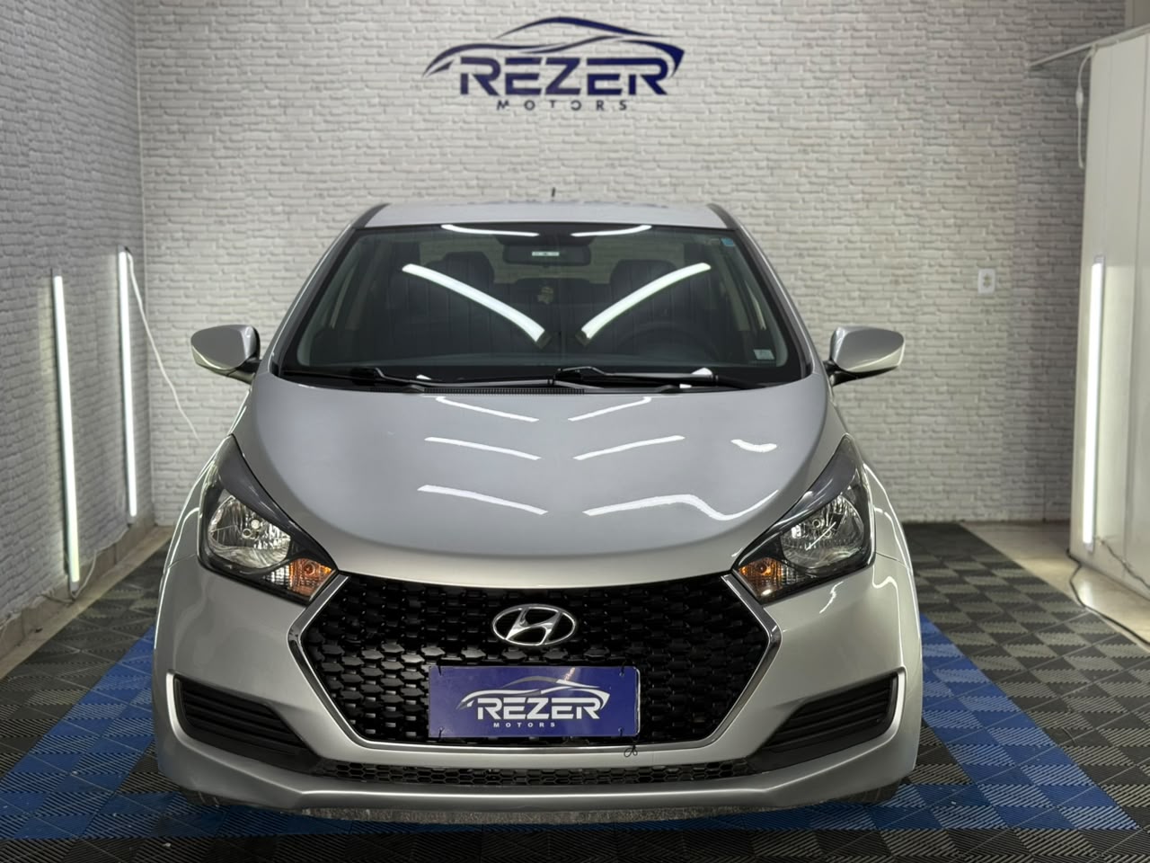 HYUNDAI